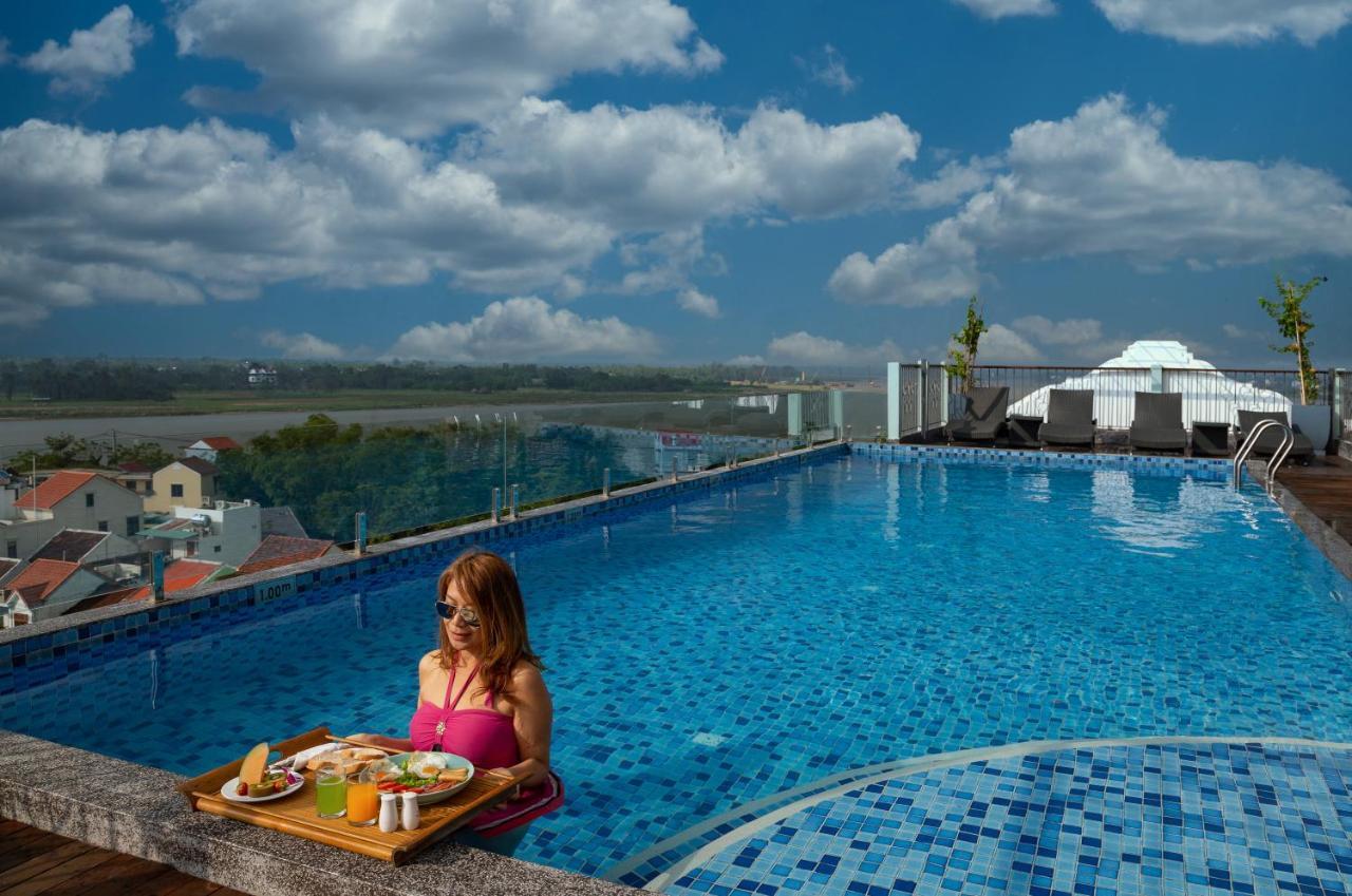 Cozy Savvy Boutique Hotel Хойан Экстерьер фото Rooftop pool at the hotel